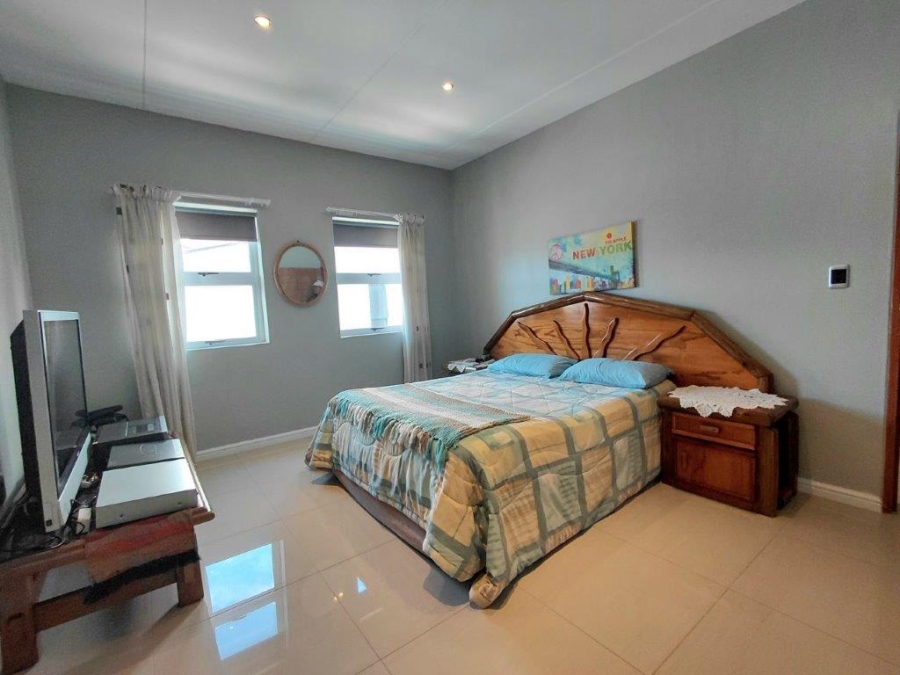 4 Bedroom Property for Sale in Fairview Golf Estate Western Cape